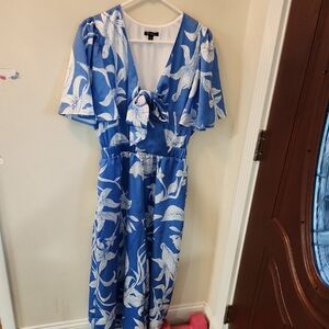 Versona Blue and White Patterned Jumpsuit